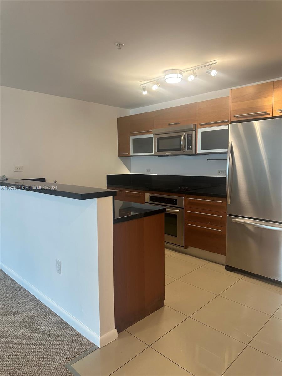 244 Biscayne Blvd #503, Miami FL 33132