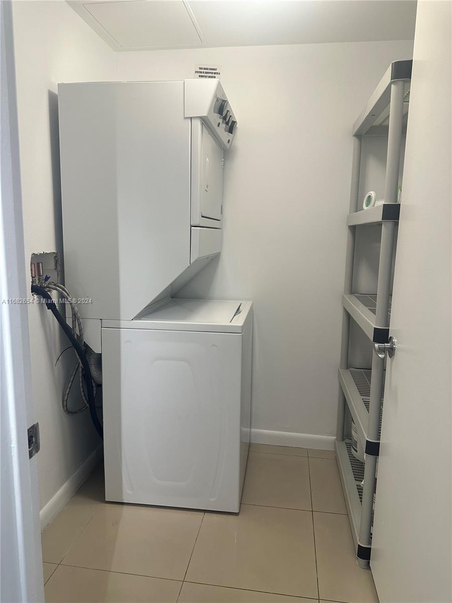 244 Biscayne Blvd #503, Miami FL 33132