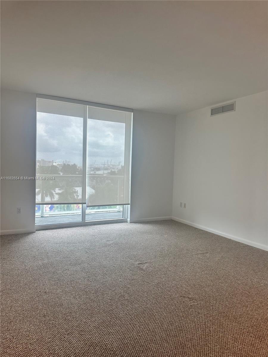 244 Biscayne Blvd #503, Miami FL 33132