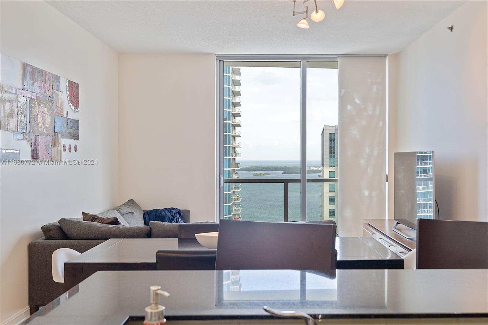 1060 Brickell Ave #3407, Miami, Florida image 9