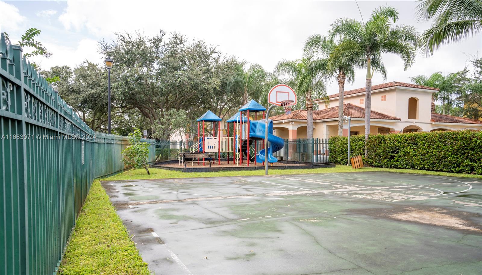 606 W Santa Catalina Cir #606, North Lauderdale, Florida image 27