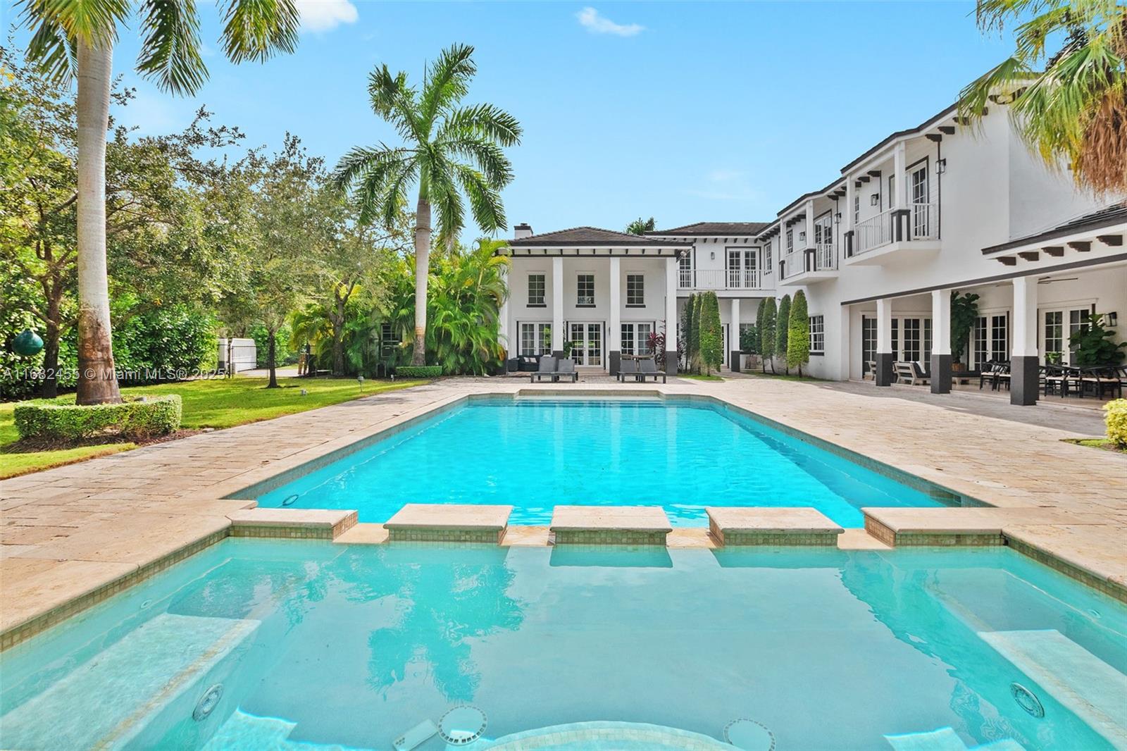 5901 Rolling Road Dr Pinecrest, FL 33156