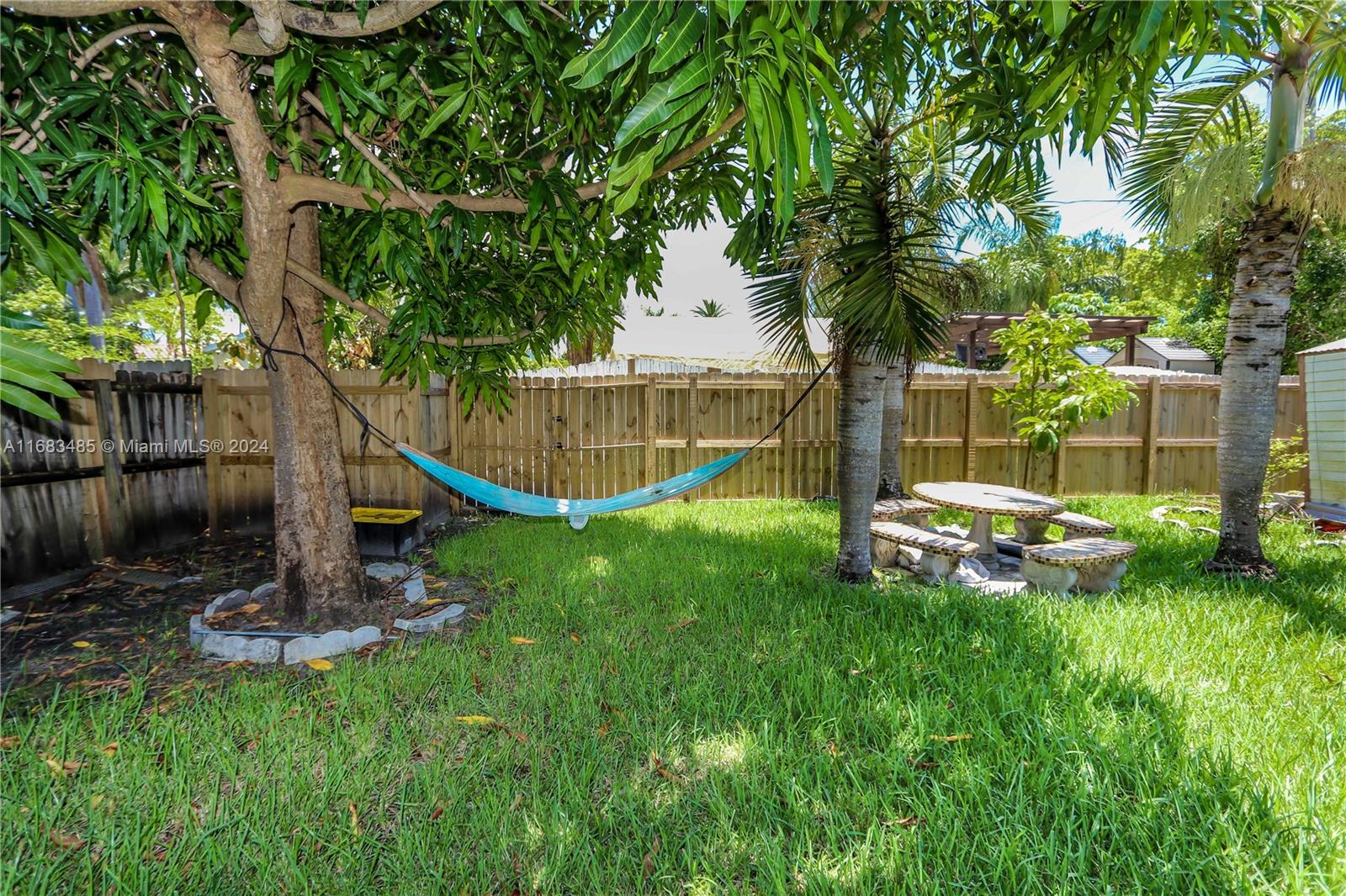 1403 Mayo St, Hollywood, Florida image 16