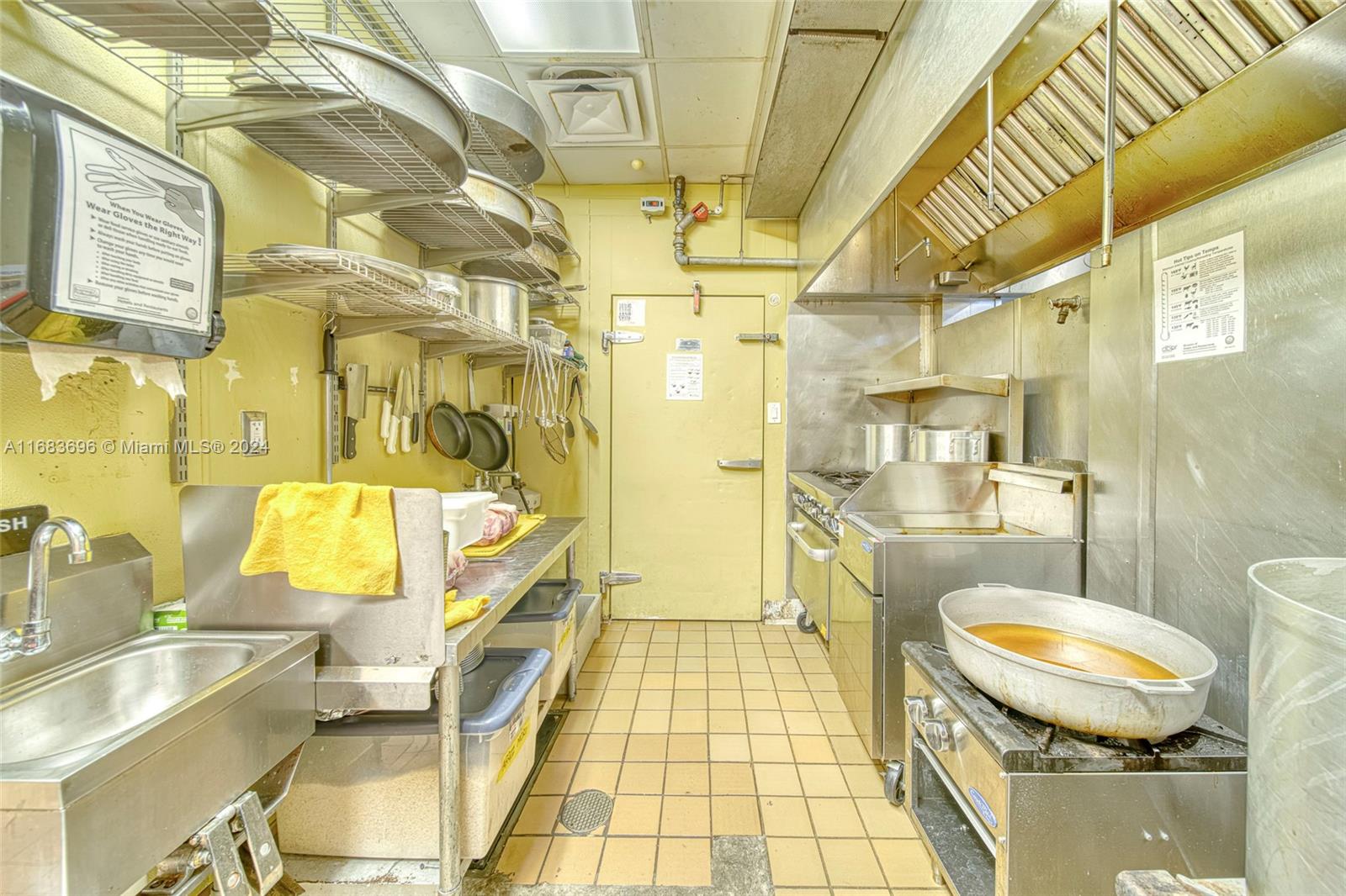 Full Service Restaurant F In Palmetto Bay On Us1