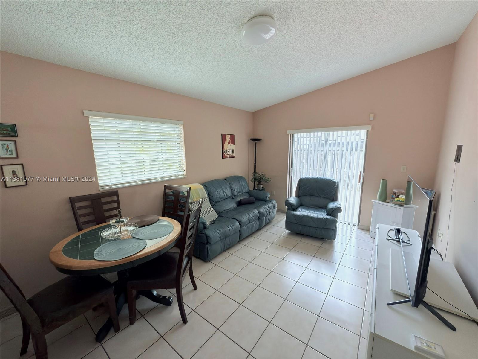 2783 W 70th St, Hialeah, Florida image 20