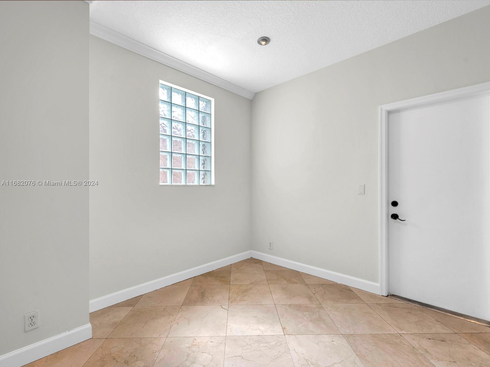 2192 Salerno Cir #2192, Weston, Florida image 15