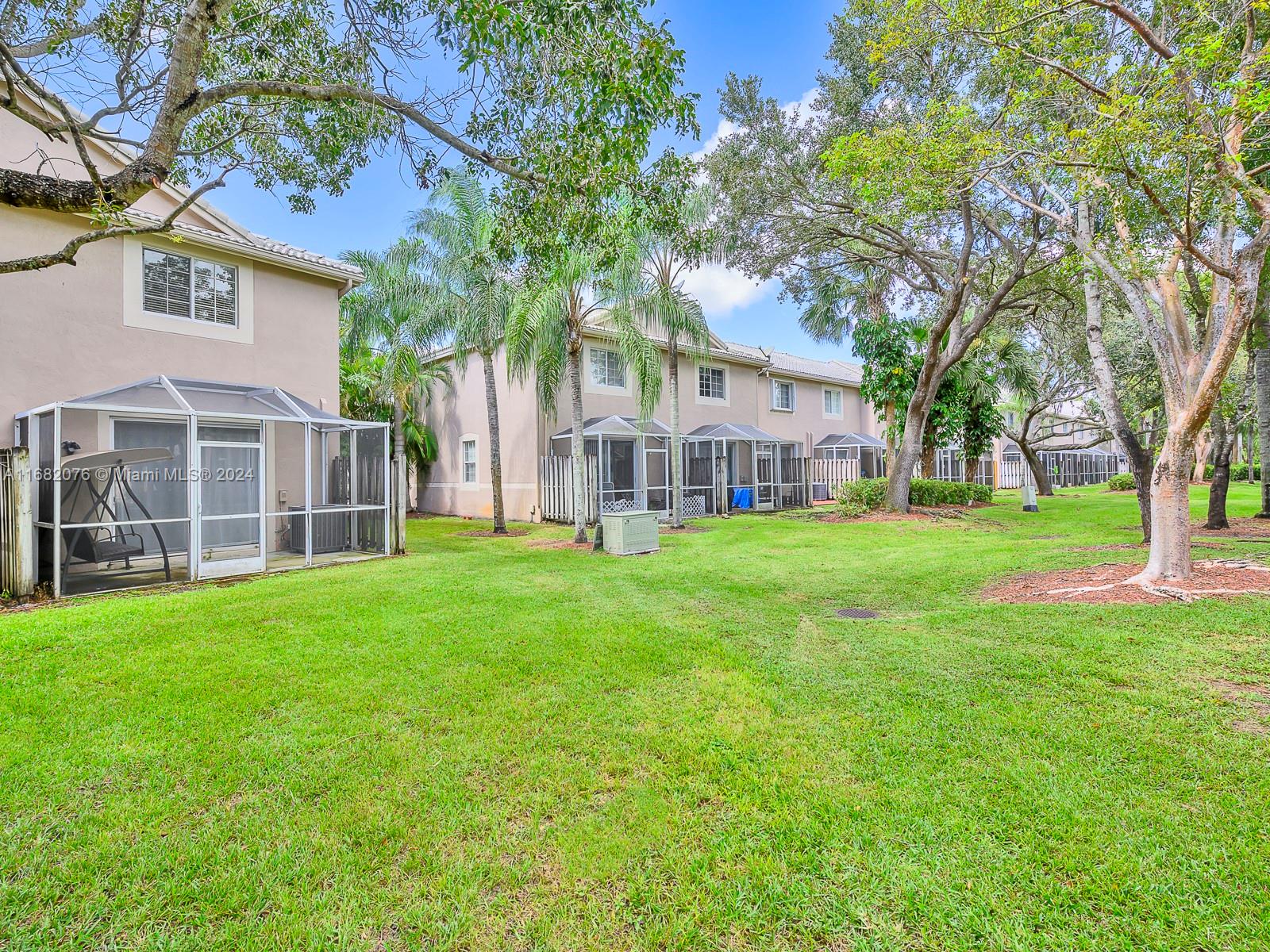 2192 Salerno Cir #2192, Weston, Florida image 38