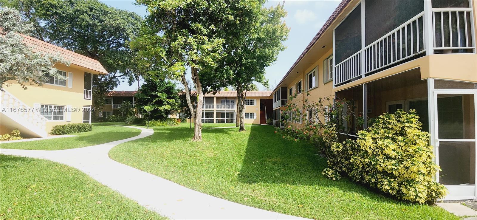 351 NE 19th Pl #210K, Wilton Manors, Florida image 1