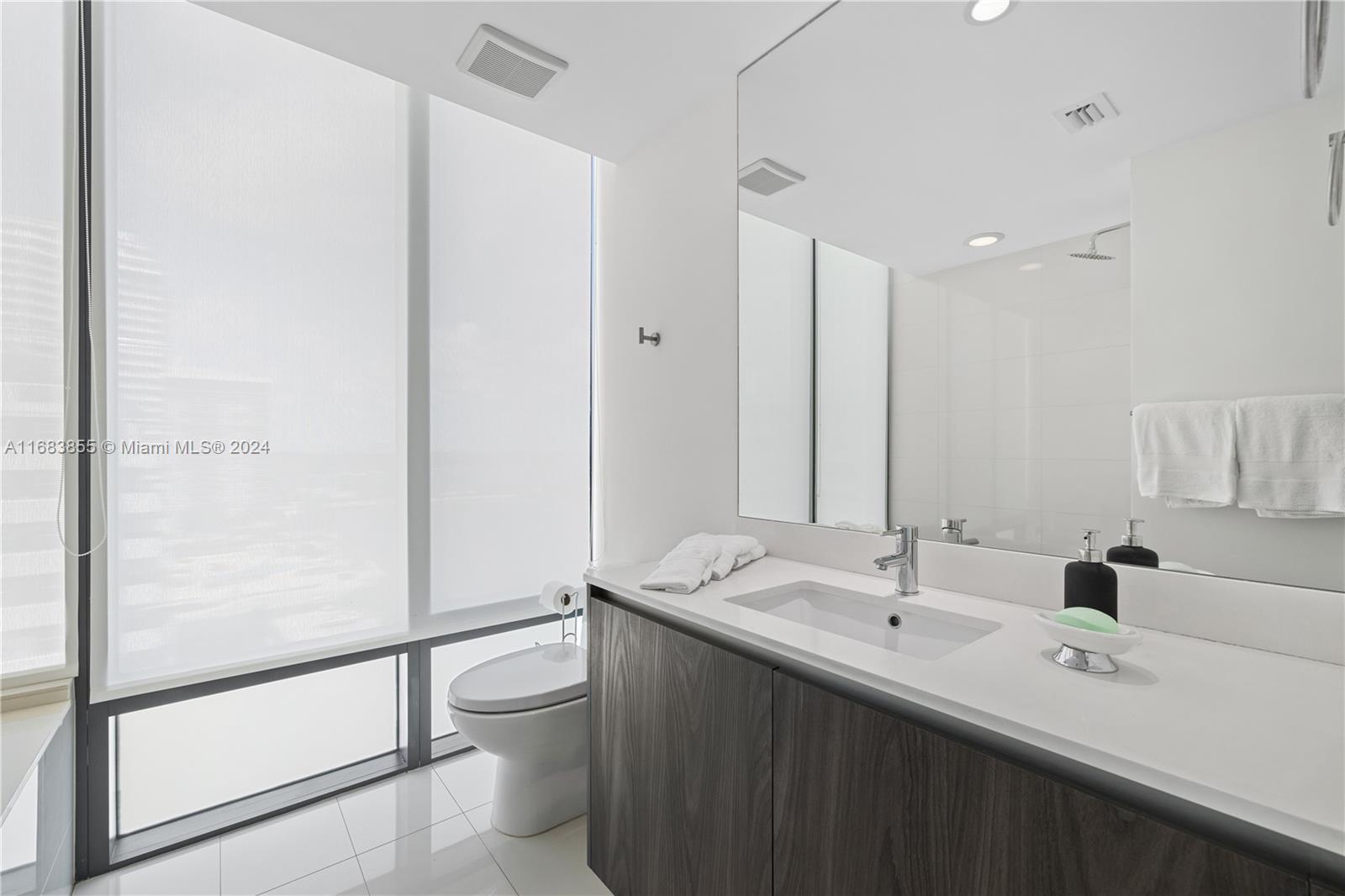 3131 NE 7th Ave #1006, Miami FL 33137