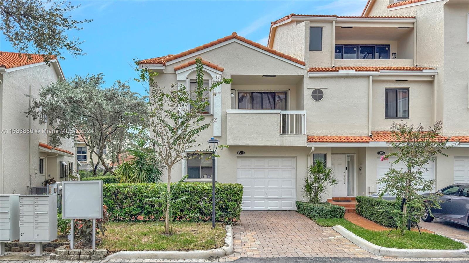 21378 Marina Cove Cir #11-B, Aventura, Florida image 1