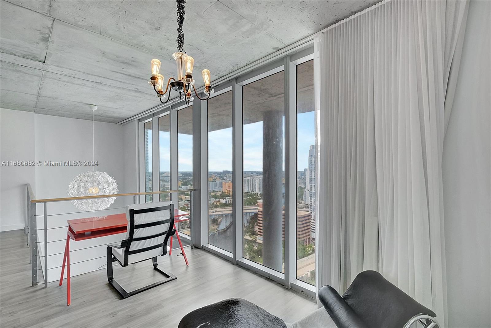 690 SW 1st Ct #3113, Miami FL 33130