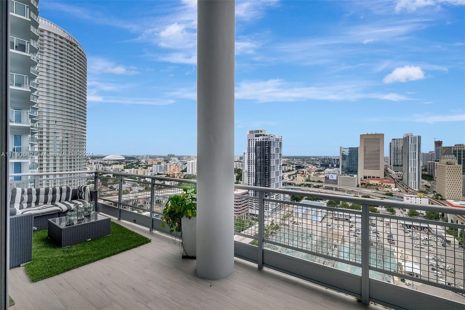 690 SW 1st Ct #3113, Miami FL 33130