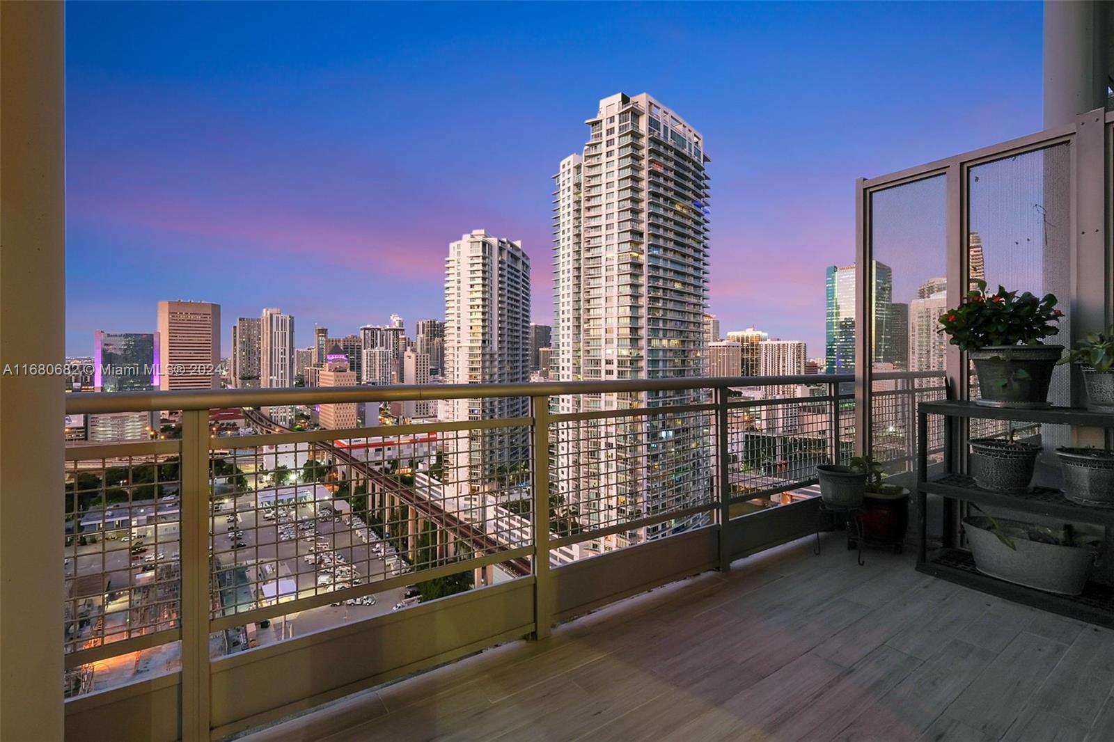 690 SW 1st Ct #3113, Miami FL 33130