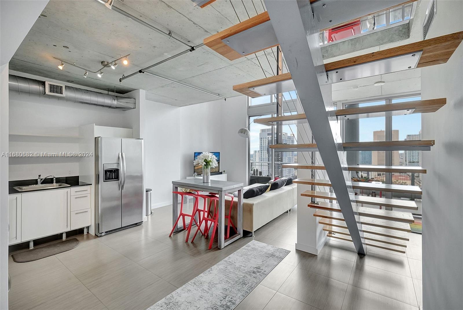 690 SW 1st Ct #3113, Miami FL 33130
