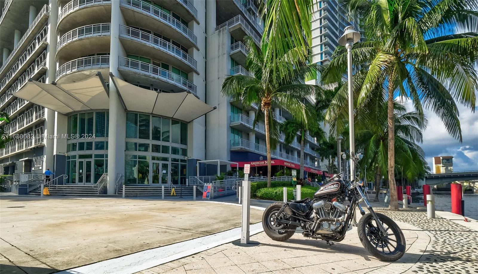 690 SW 1st Ct #3113, Miami FL 33130