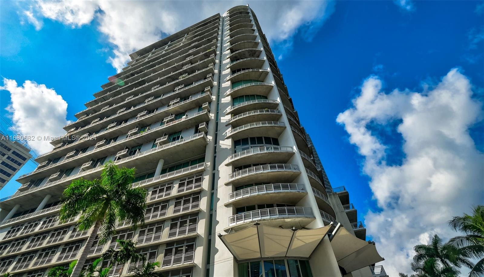 690 SW 1st Ct #3113, Miami FL 33130