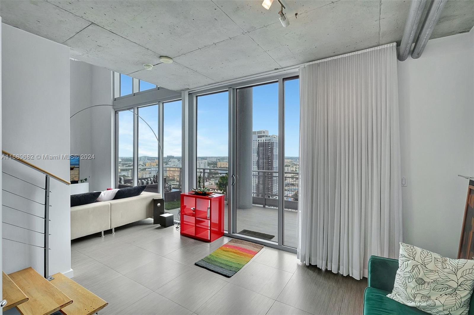 690 SW 1st Ct #3113, Miami FL 33130