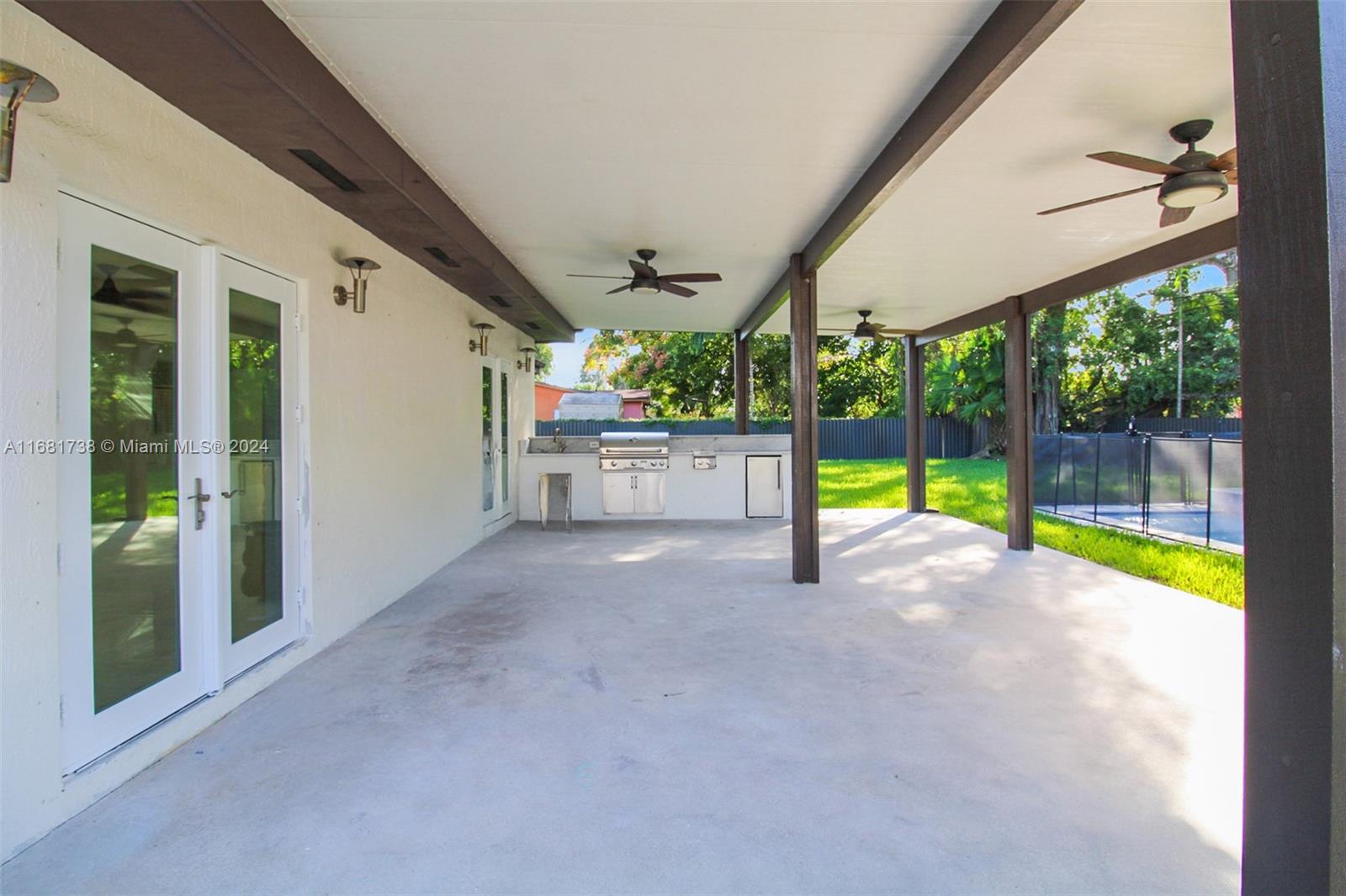 6230 SW 58th St, South Miami, Florida image 32