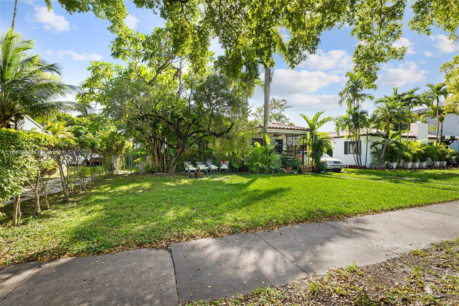 524 Mendoza Ave, Coral Gables, Florida image 1