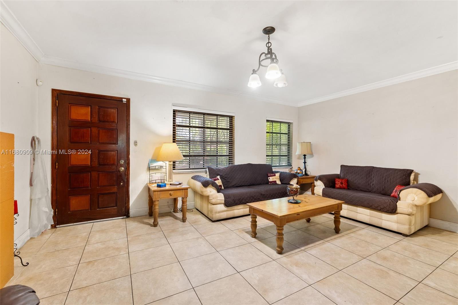 524 Mendoza Ave, Coral Gables, Florida image 3