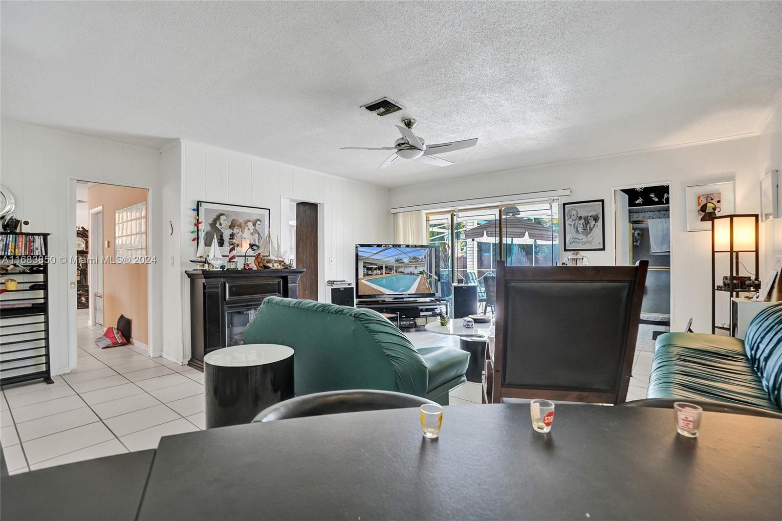 Listing Photo 11