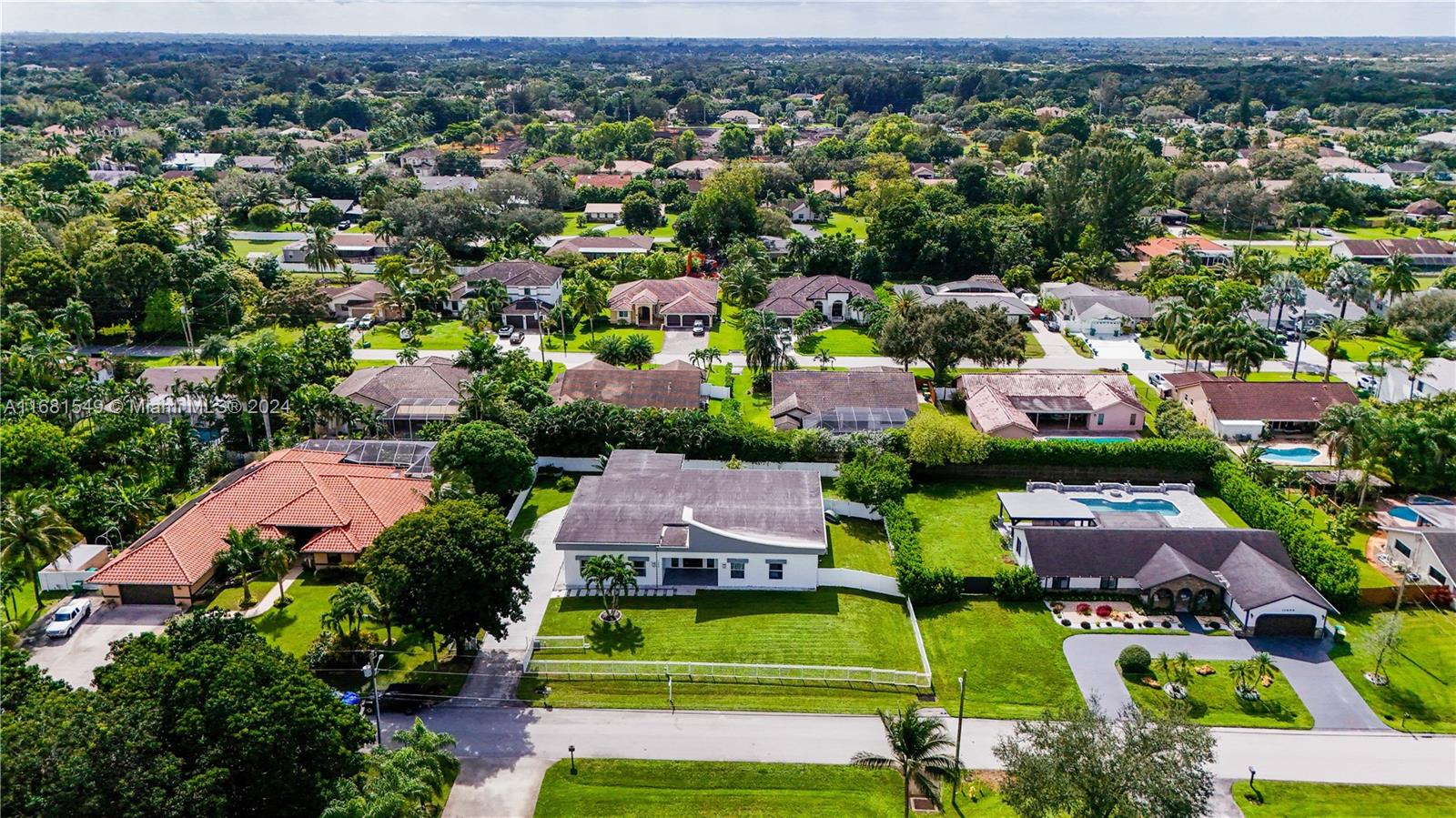 11870 NW 27th St, Plantation, Florida image 28