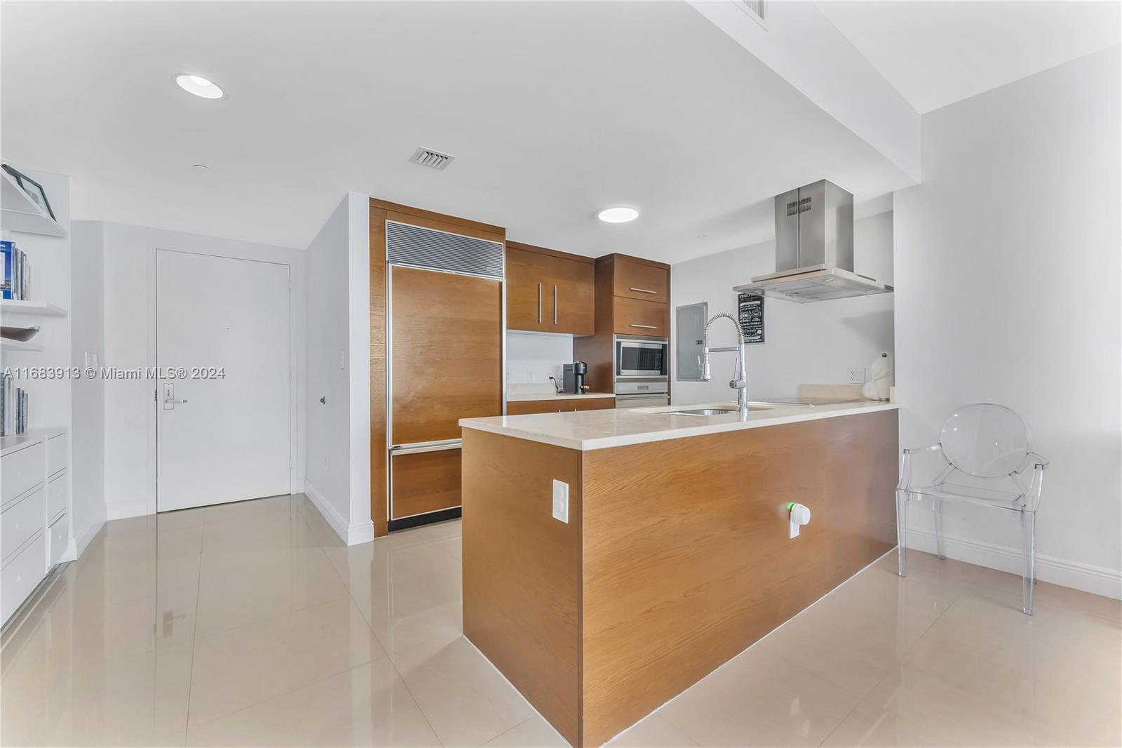 495 Brickell Ave #3105, Miami FL 33131