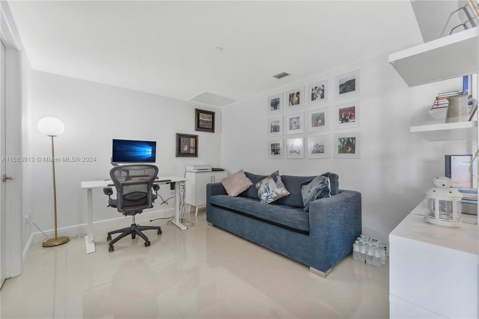 495 Brickell Ave #3105, Miami FL 33131