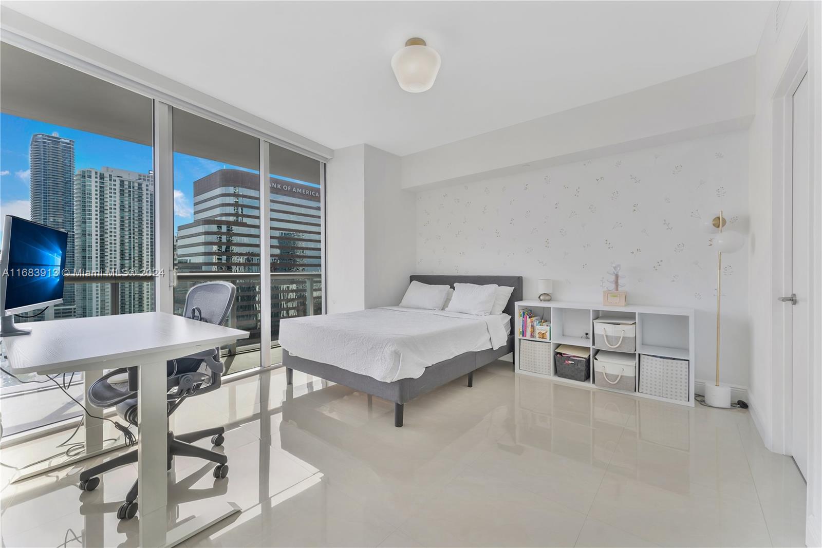 495 Brickell Ave #3105, Miami FL 33131