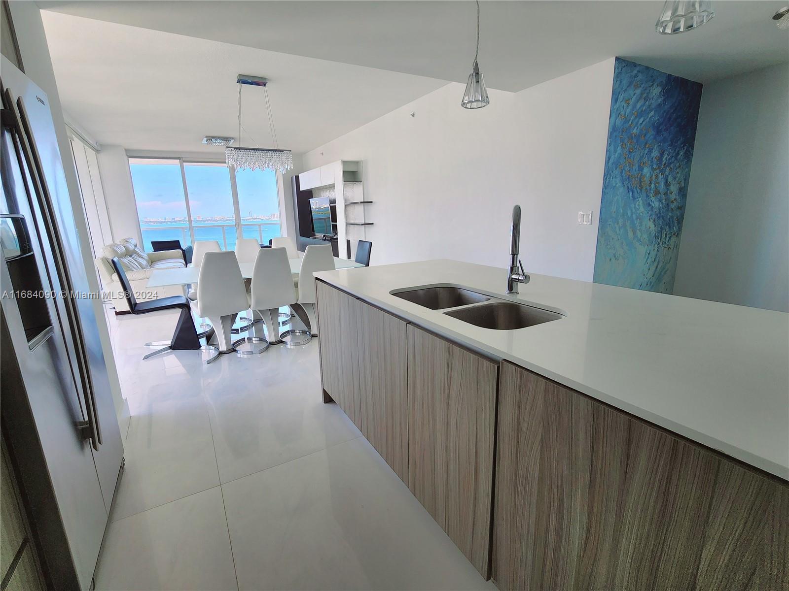 600 NE 27th St #2101, Miami FL 33137