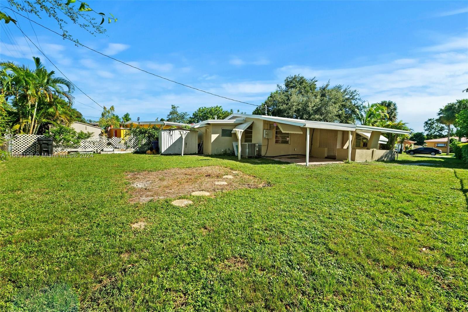 1677 NE 178th St, North Miami Beach, Florida image 31