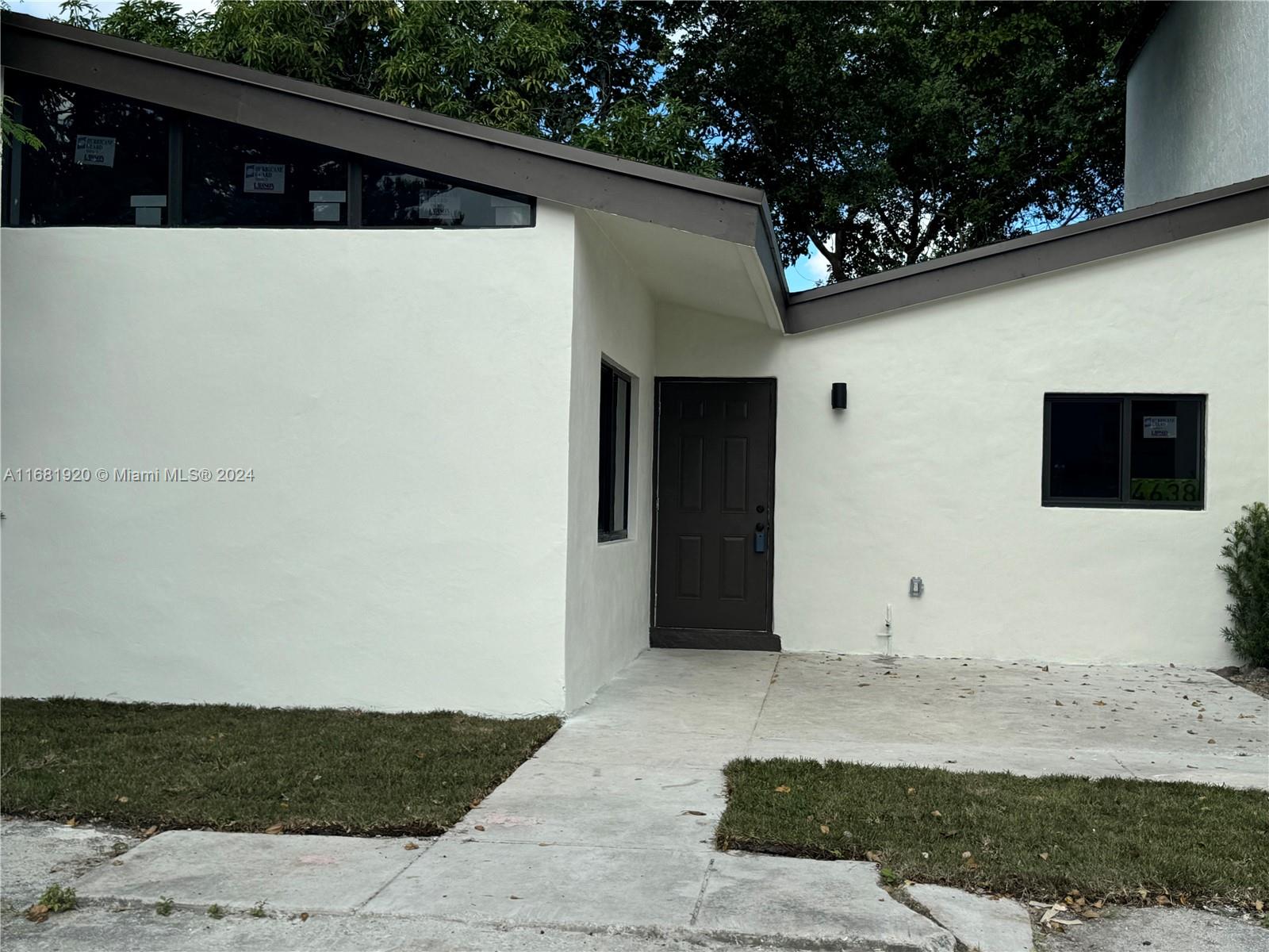 4638 NW 185th St, Miami Gardens, Florida image 1