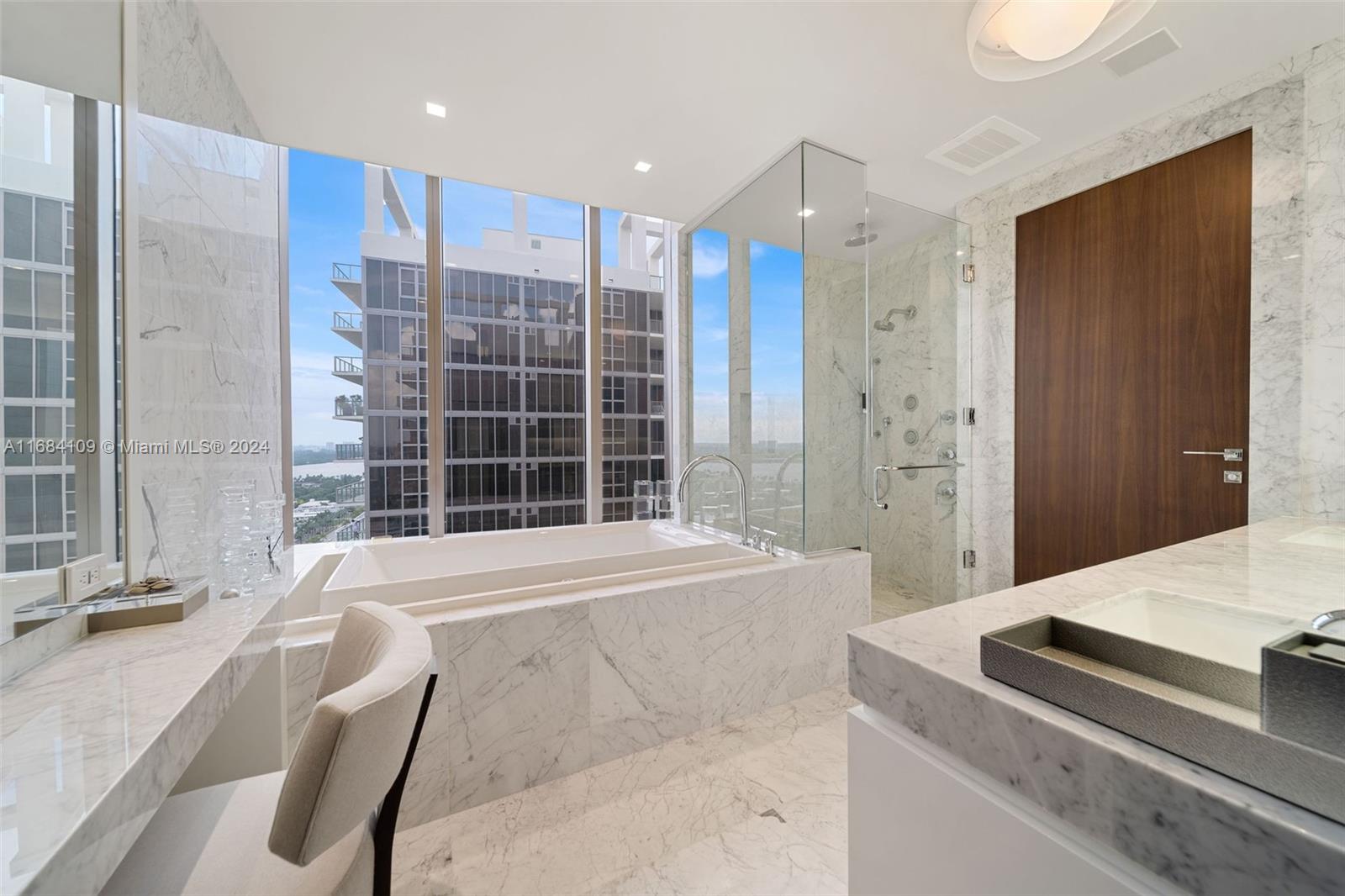 9701 Collins Ave #2404S, Bal Harbour, Florida image 21