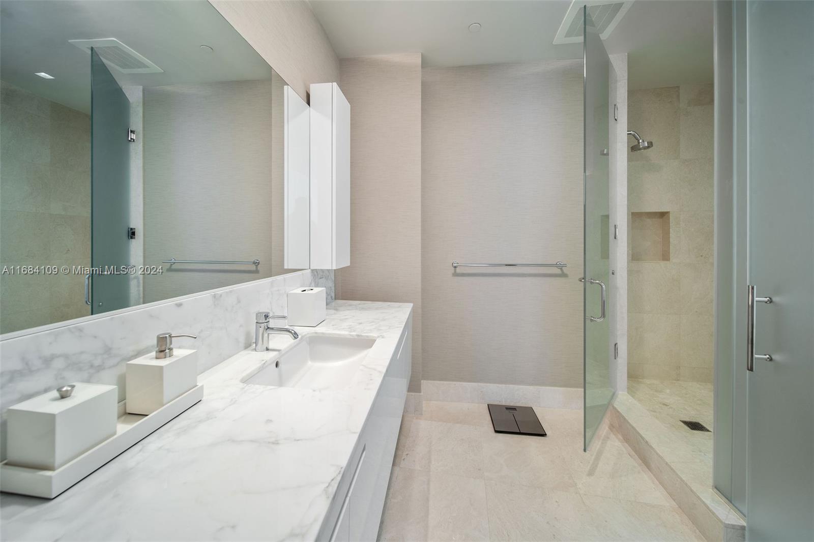 9701 Collins Ave #2404S, Bal Harbour, Florida image 36