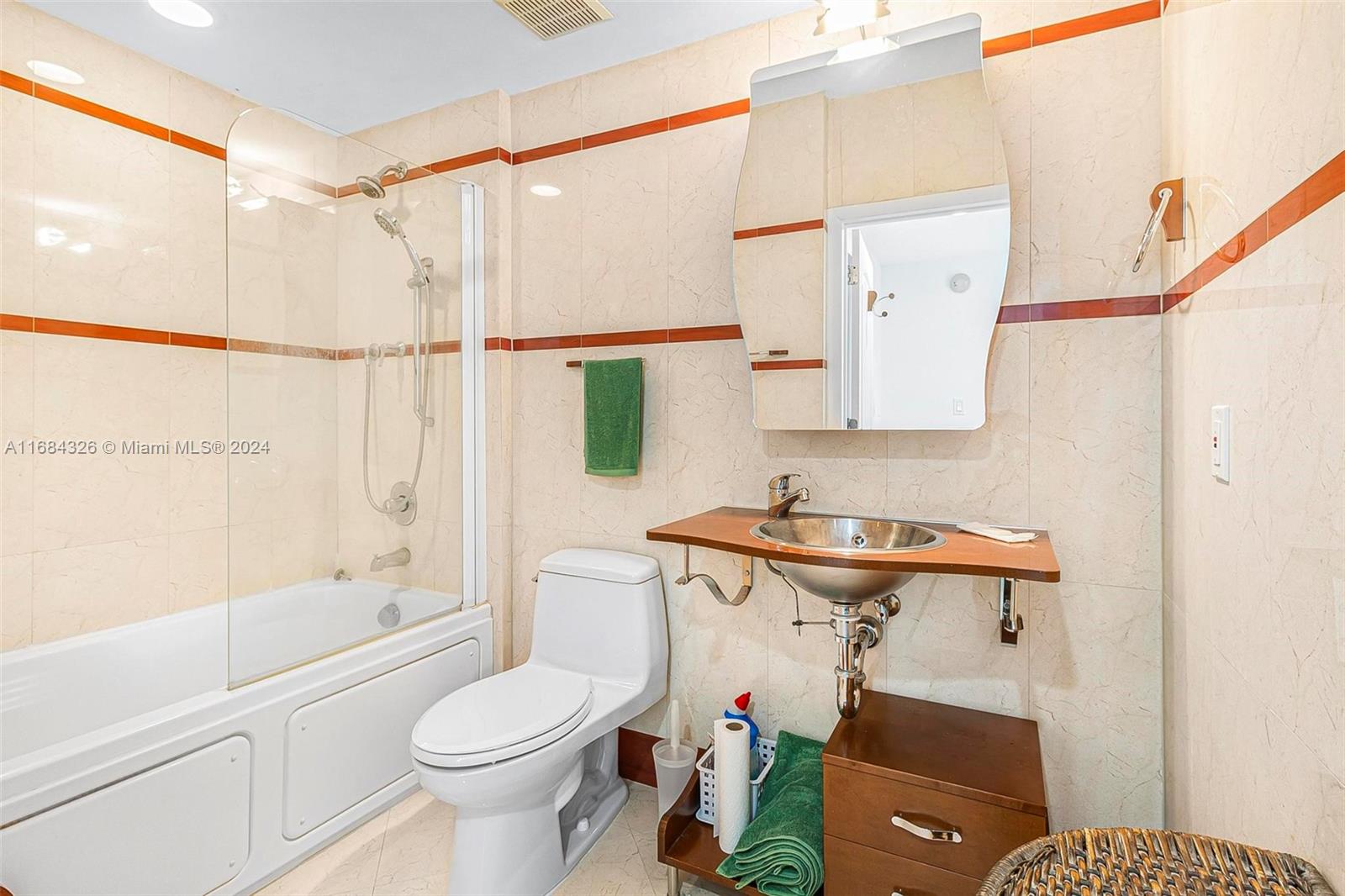 110 Washington Ave #1706, Miami Beach FL 33139