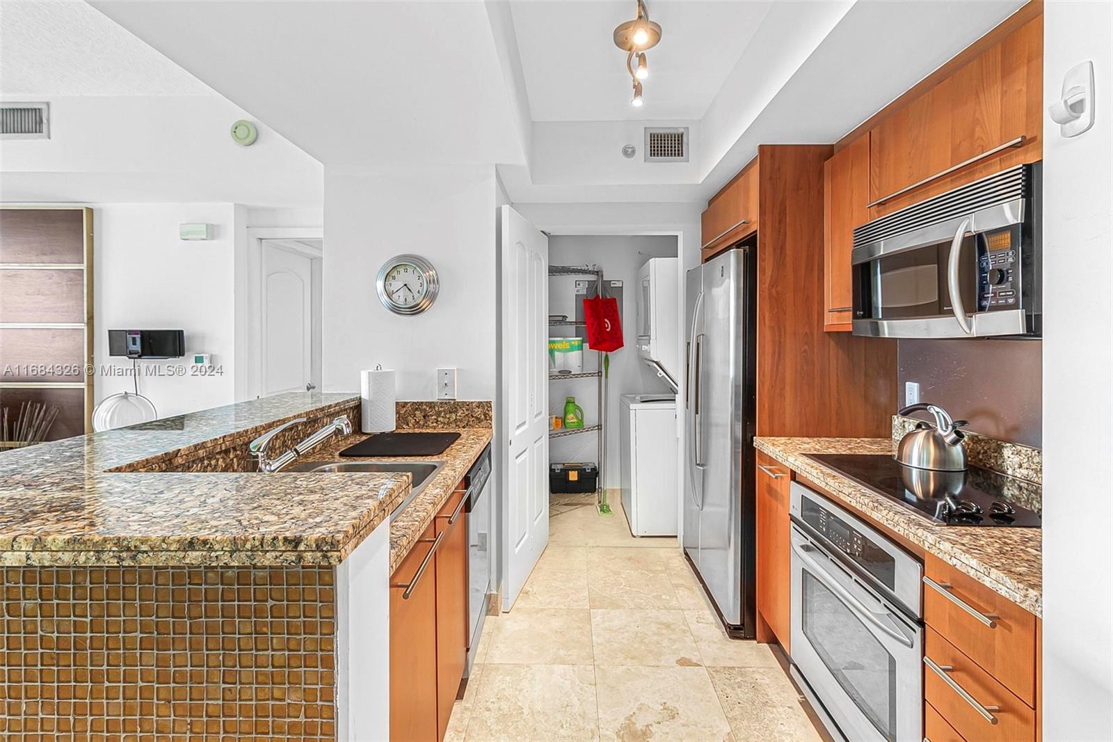110 Washington Ave #1706, Miami Beach FL 33139