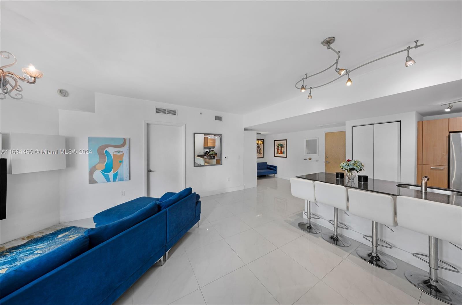 350 S Miami Ave #2804, Miami FL 33130