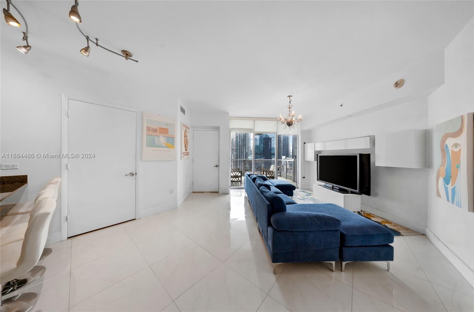 350 S Miami Ave #2804, Miami FL 33130