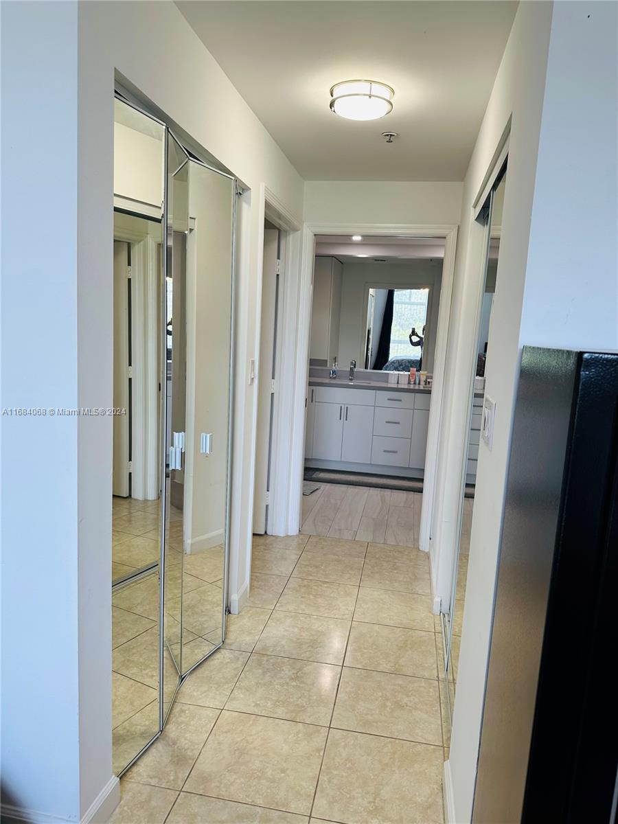 9725 NW 52nd St #209, Doral, Florida image 17