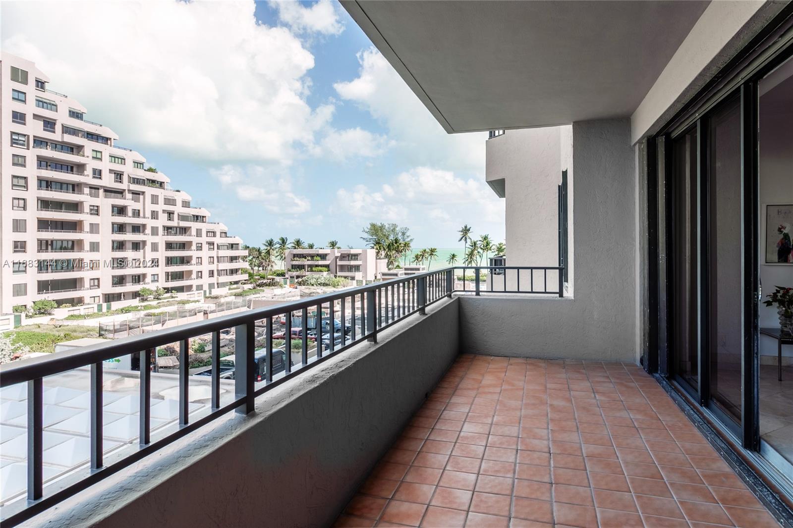 201 Crandon Blvd Unit 424, Key Biscayne, Florida 33149