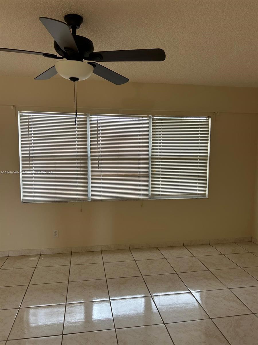 850 SW 133rd Ter #416B, Pembroke Pines, Florida image 10