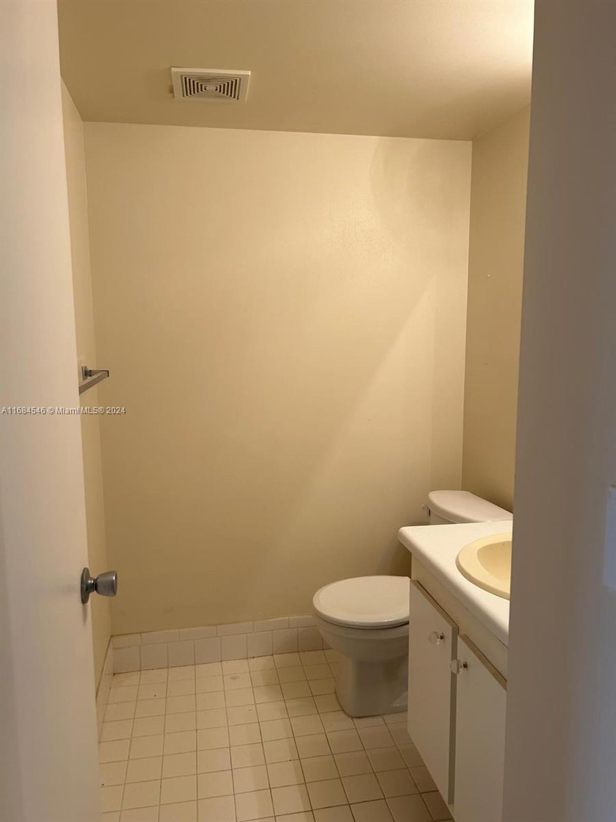 850 SW 133rd Ter #416B, Pembroke Pines, Florida image 12