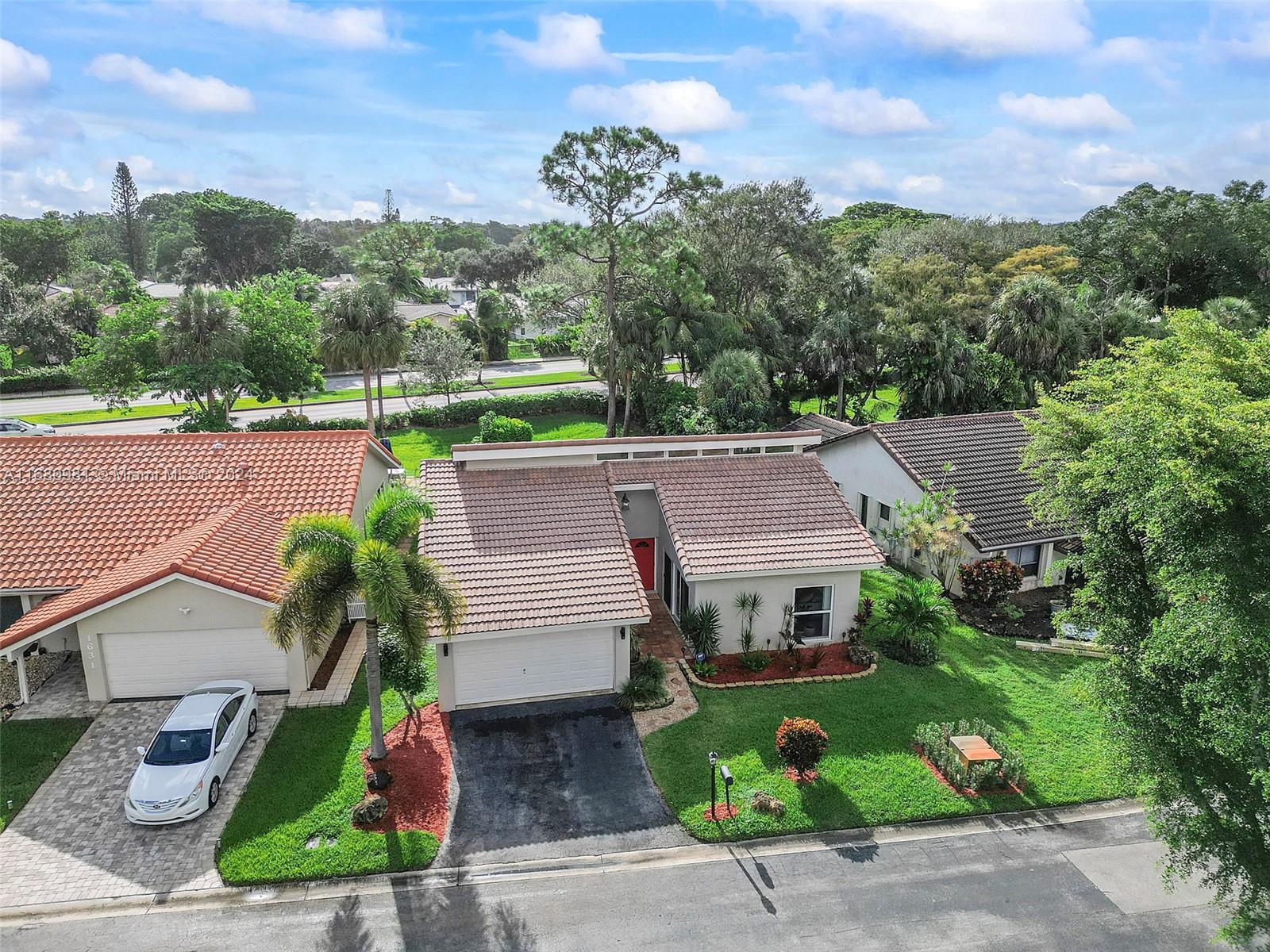 1621 Riverwood Ln, Coral Springs, Florida image 33