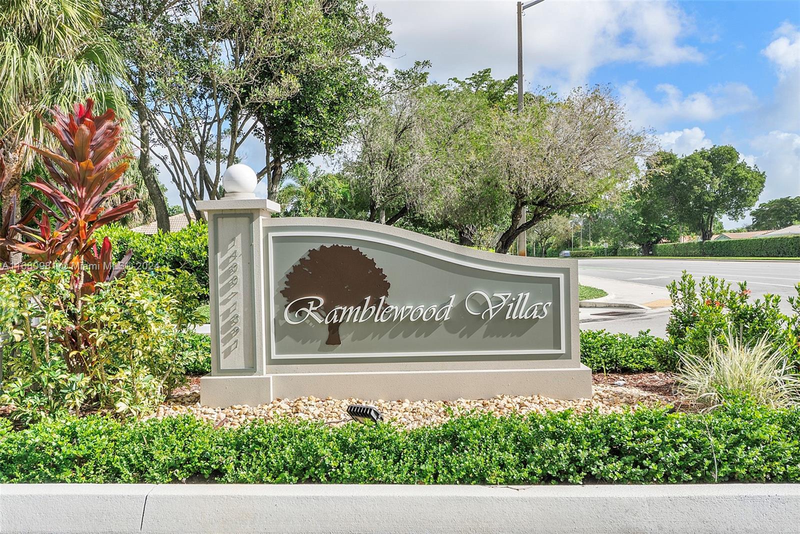 1621 Riverwood Ln, Coral Springs, Florida image 37