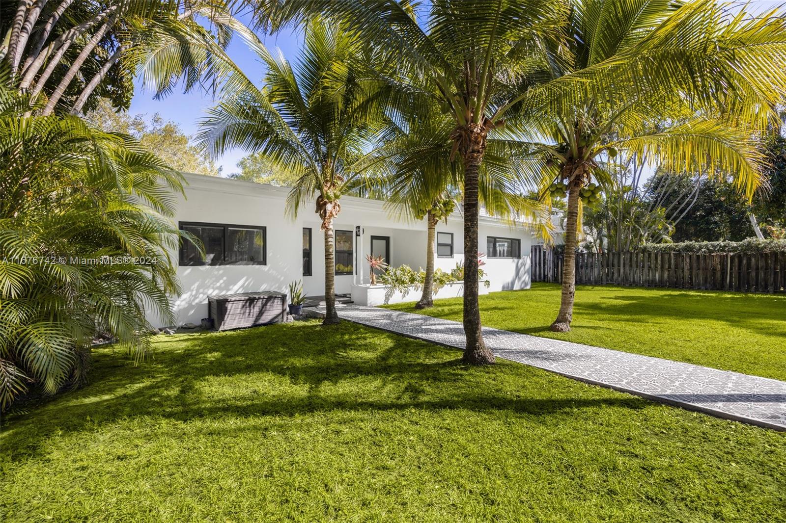 4191 Braganza Ave, Coconut Grove, Florida image 3