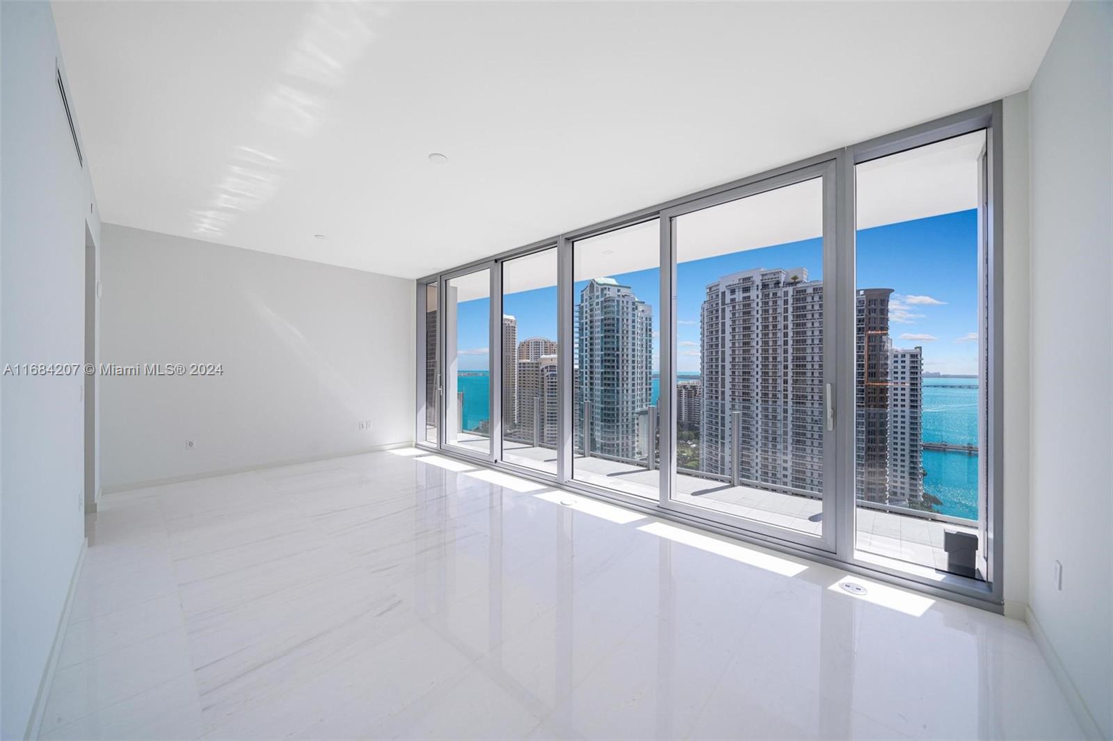 300 Biscayne Blvd Way #2501, Miami, Florida image 11