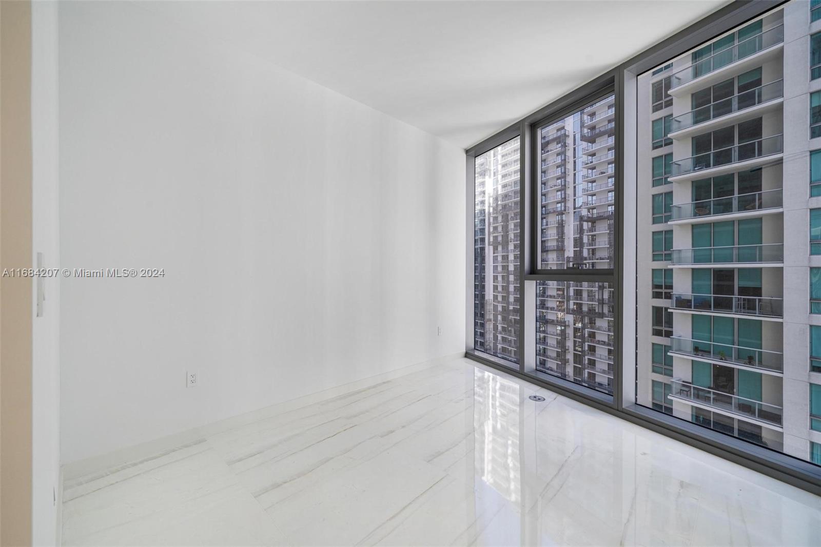 300 Biscayne Blvd Way #2501, Miami, Florida image 19