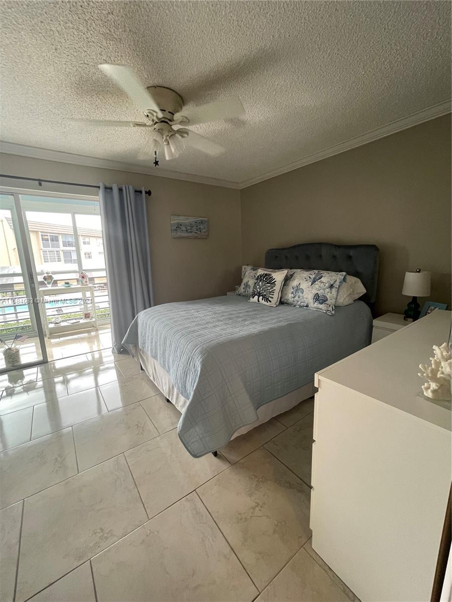 9141 Sunrise Lakes Blvd #206, Sunrise, Florida image 12