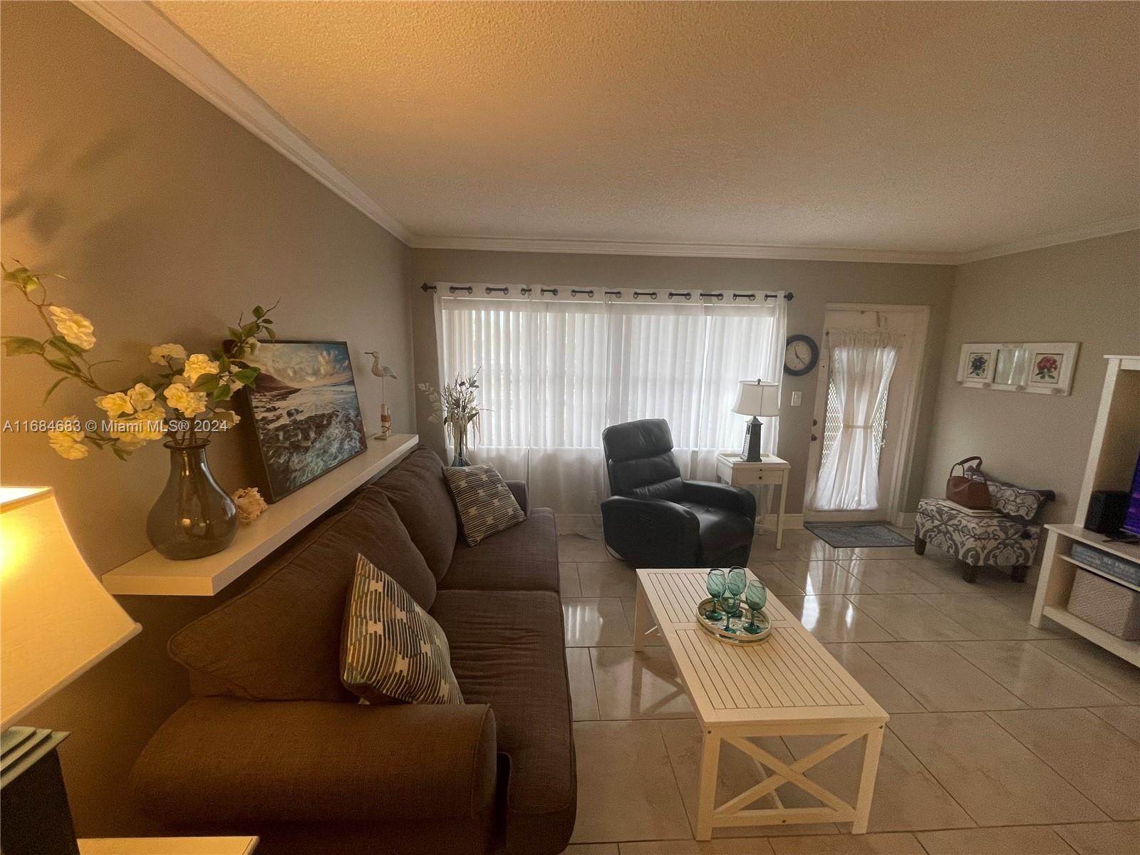 9141 Sunrise Lakes Blvd #206, Sunrise, Florida image 4