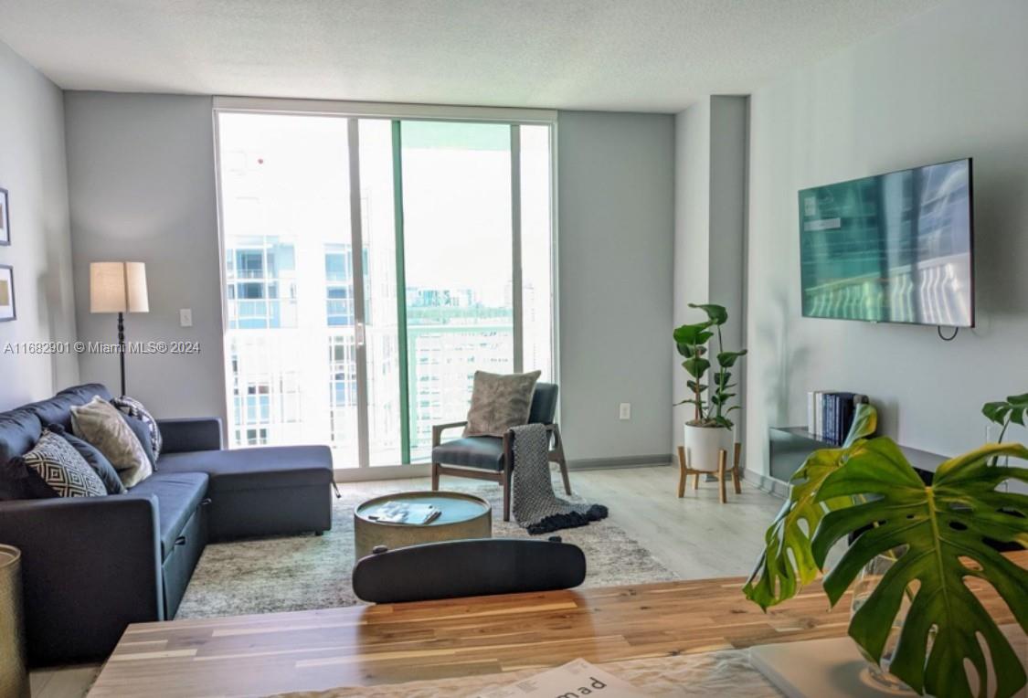 Apartamento à Venda em Miami, FL
